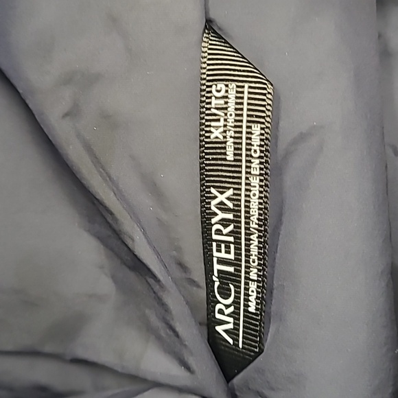 Arc'teryx Beta Insulated Jacket Men's - Black Sapphire, XL - Season 2024 - Picture 4 of 11